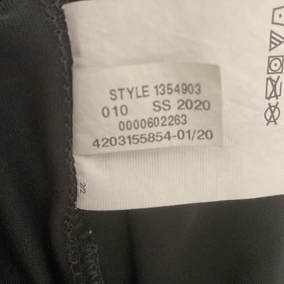 Under Armour Short Sleeve Tee Style 1354903 - Picture 8 of 8